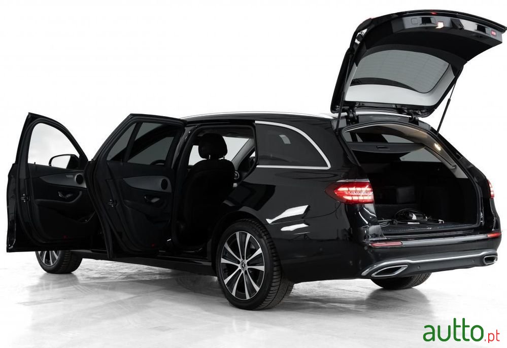 2021' Mercedes-Benz Classe E photo #5