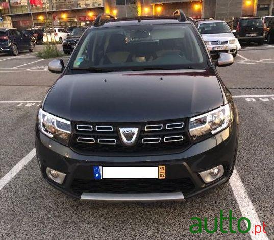 2017' Dacia Sandero Stepway photo #2