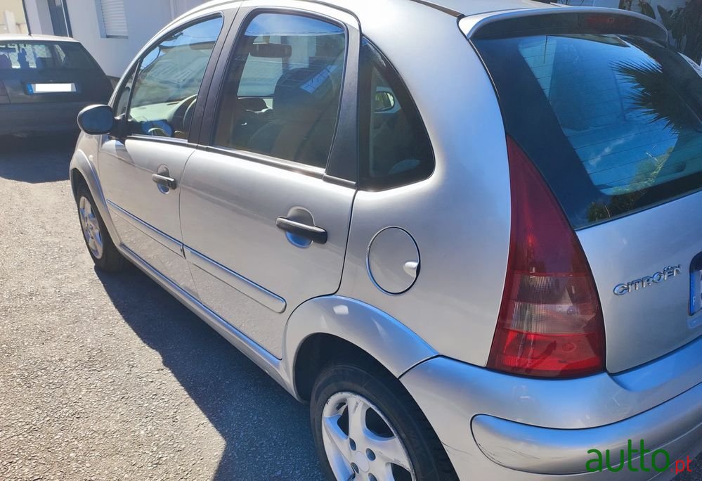 2004' Citroen C3 1.1 Sx photo #4