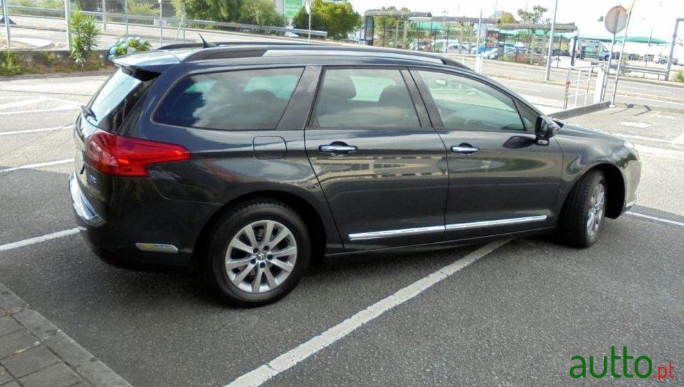 2010' Citroen C5 photo #1