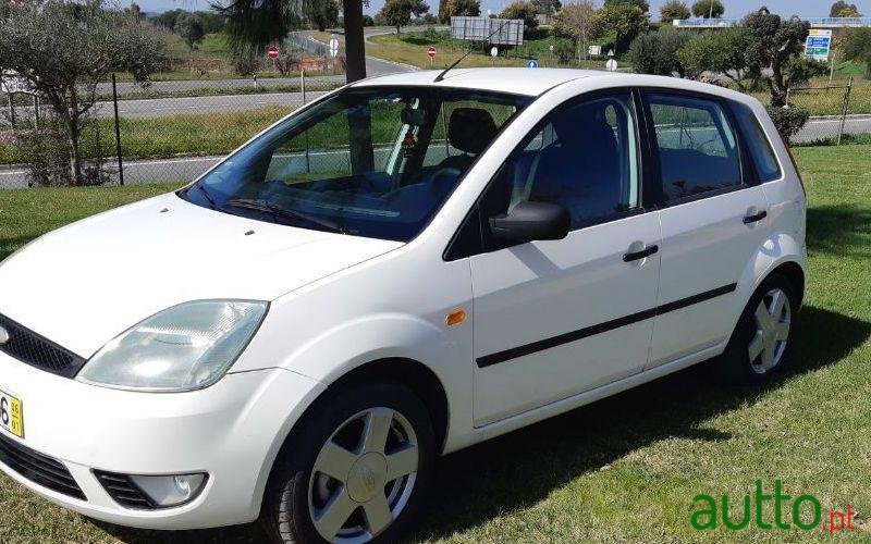 2006' Ford Fiesta photo #2