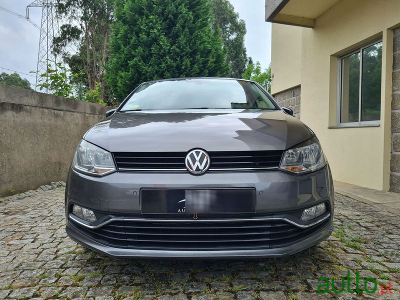 2015' Volkswagen Polo photo #5