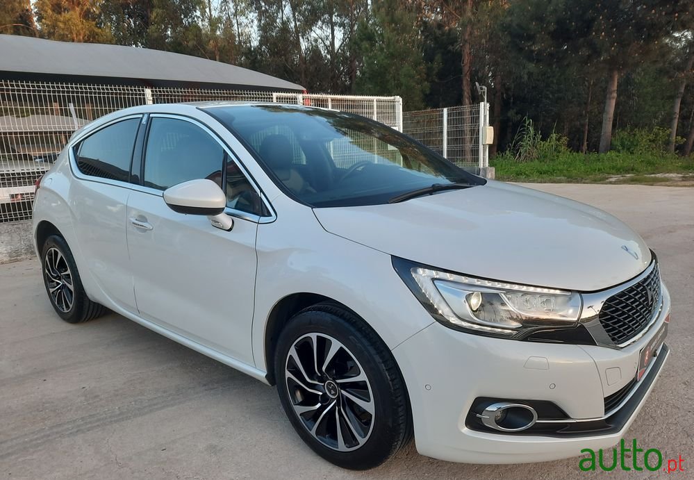 2018' DS Automobiles Ds4 photo #6