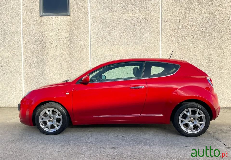 2009' Alfa Romeo MiTo photo #2