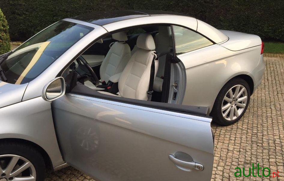 2006' Volkswagen Eos photo #3