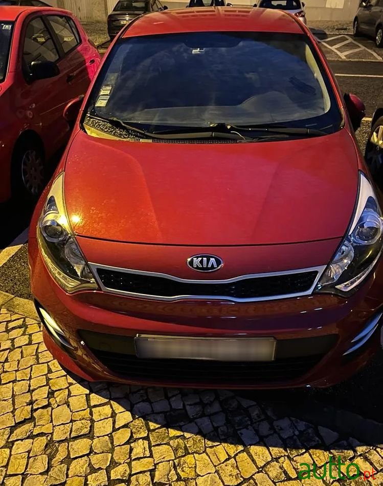 2015' Kia Rio photo #1