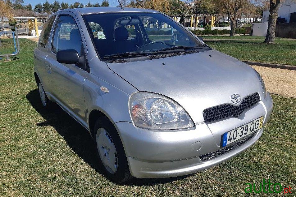 2000' Toyota Yaris 105000Klm  Reais photo #1