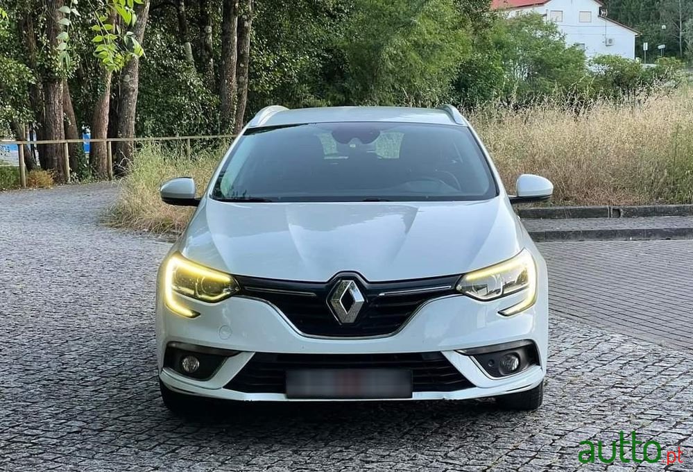 2019' Renault Mégane Sport Tourer photo #6
