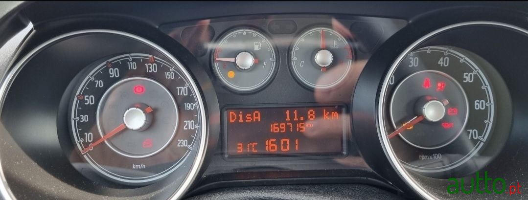 2013' Fiat Punto photo #5