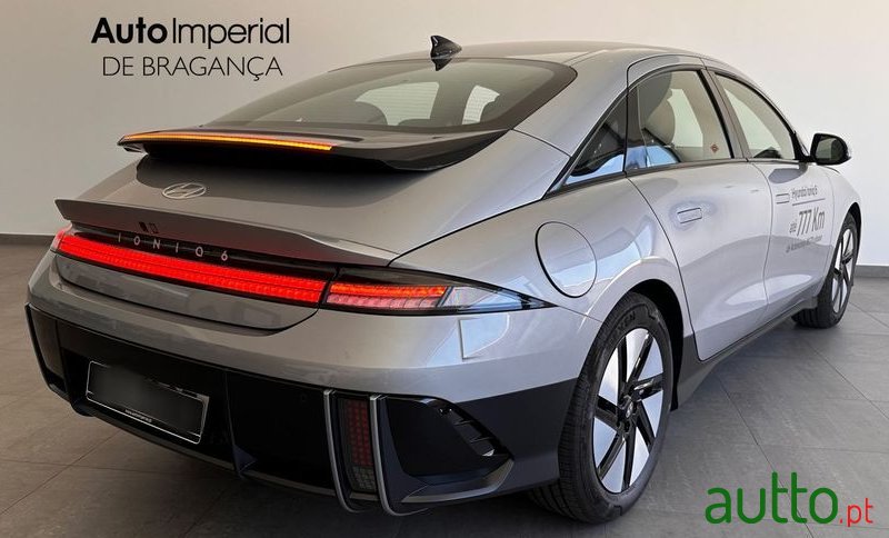 2023' Hyundai Ioniq 6 photo #3