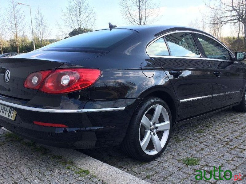 2009' Volkswagen Passat Cc photo #1