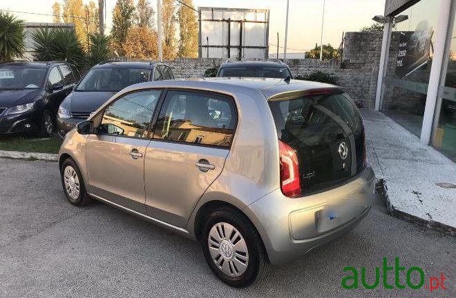 2017' Volkswagen Up photo #2