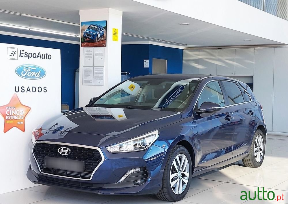2020' Hyundai i30 1.6 Crdi Style photo #1