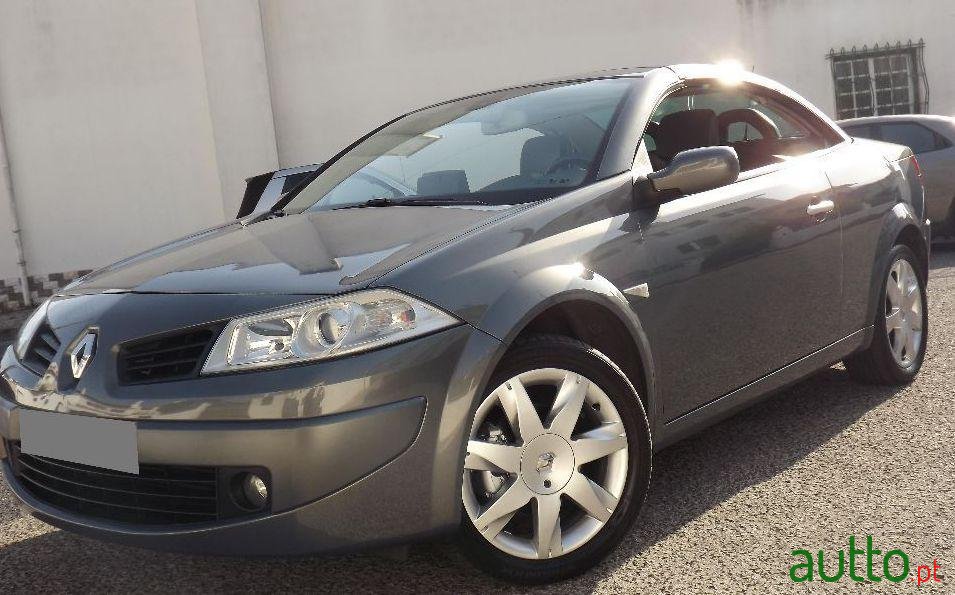 2006' Renault Megane photo #5