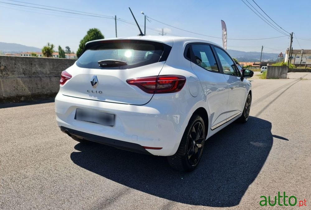 2020' Renault Clio 1.5 Blue Dci Intens photo #6