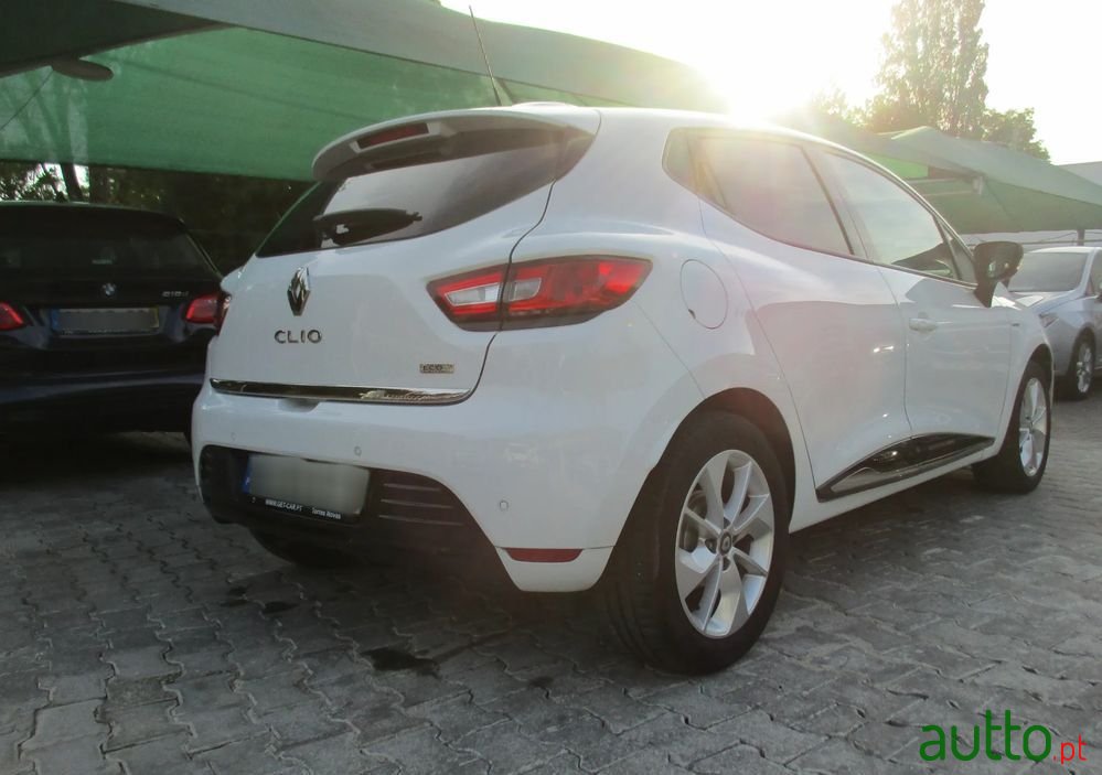 2017' Renault Clio 0.9 Tce Limited photo #3