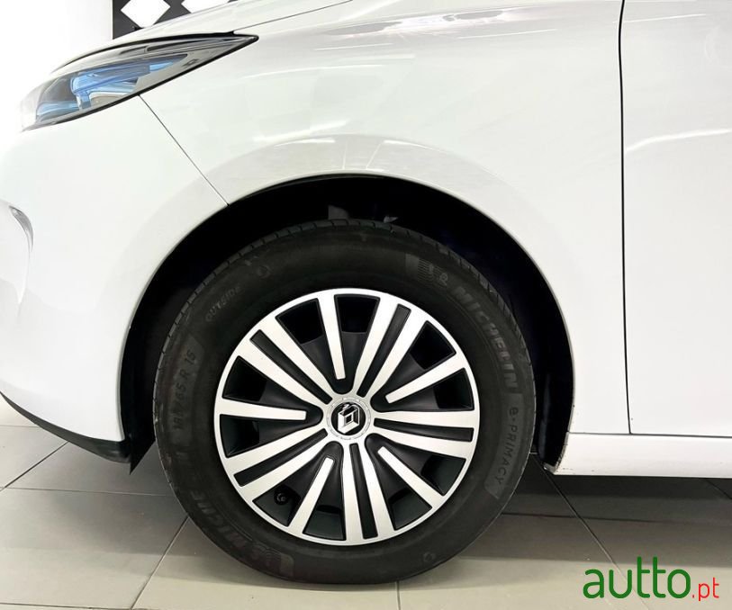 2016' Renault Zoe photo #3
