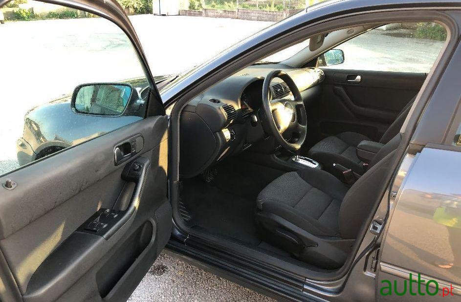 2001' Audi A3 photo #3