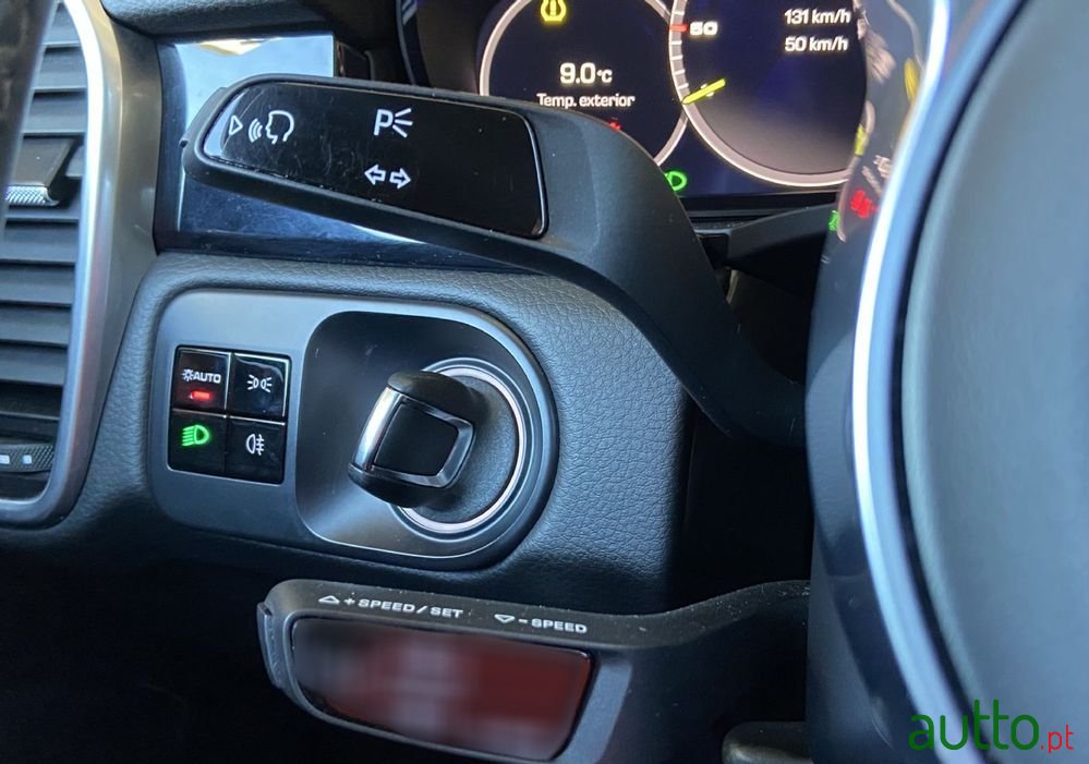 2021' Porsche Cayenne E-Hybrid photo #6