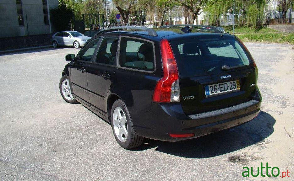 2007' Volvo V50 2.0 D Nível 2 photo #1