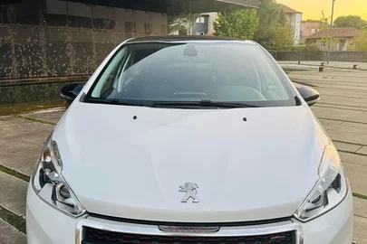 2016' Peugeot 208