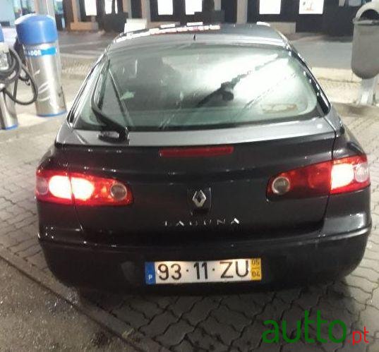2005' Renault Laguna photo #5