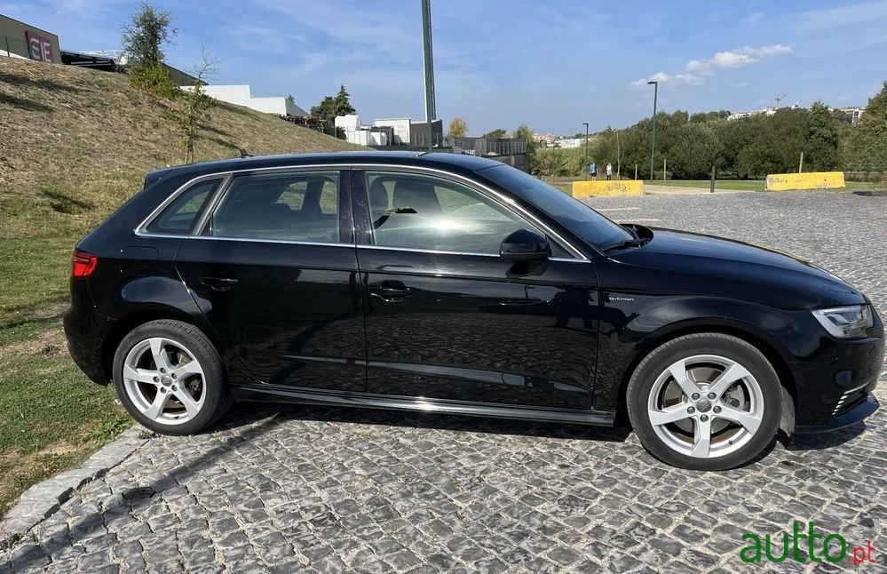 2017' Audi A3 Sportback photo #5