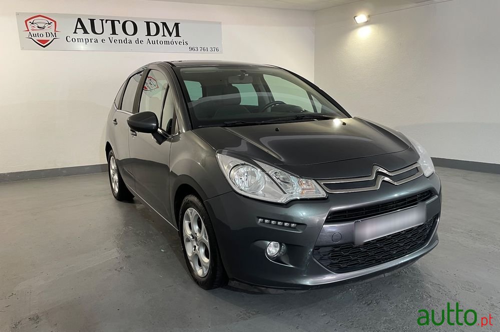 2016' Citroen C3 1.2 Vti Seduction photo #2