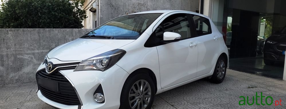 2017' Toyota Yaris photo #4