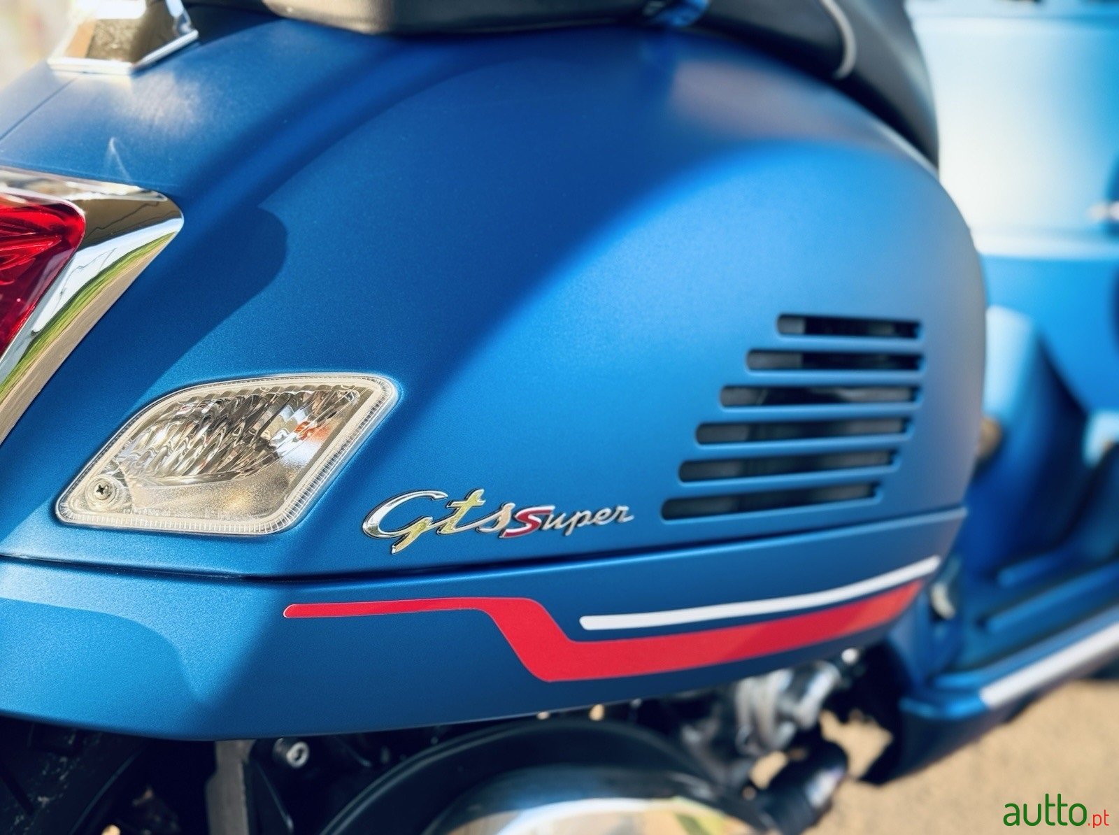 2022' Vespa 300 Gts Hpe photo #6