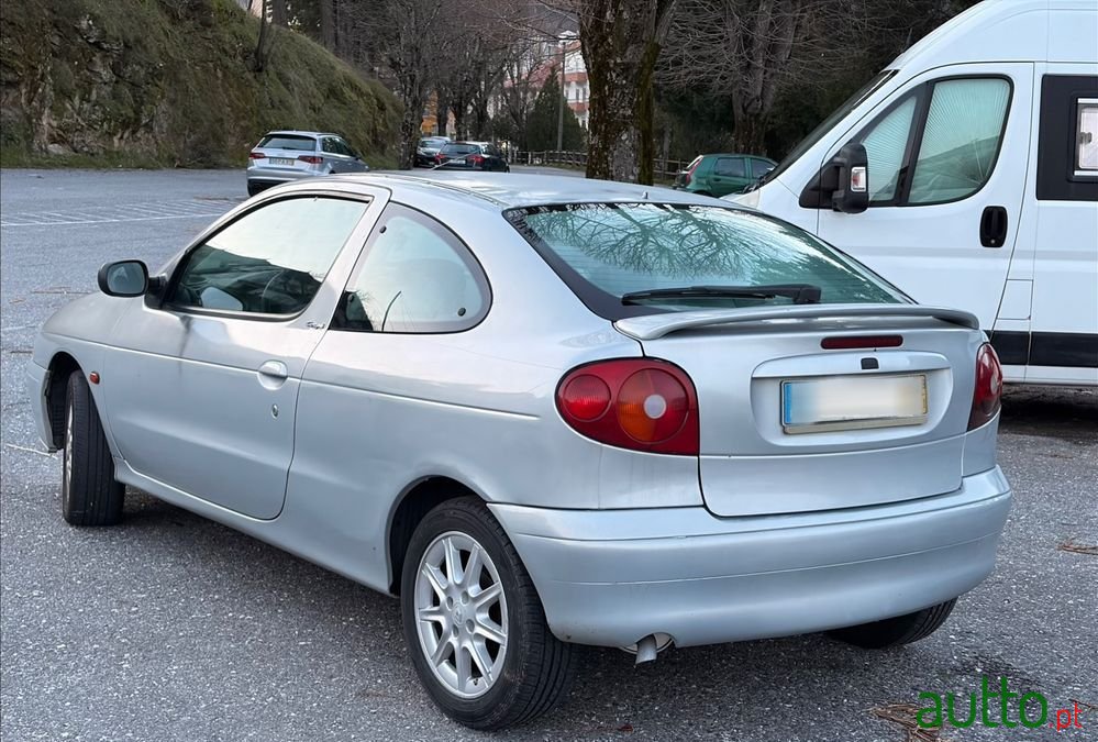 1999' Renault Mégane Coupe photo #5