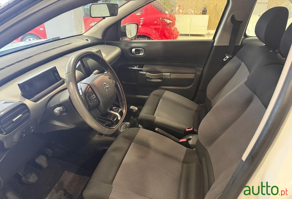 2015' Citroen C4 Cactus photo #4