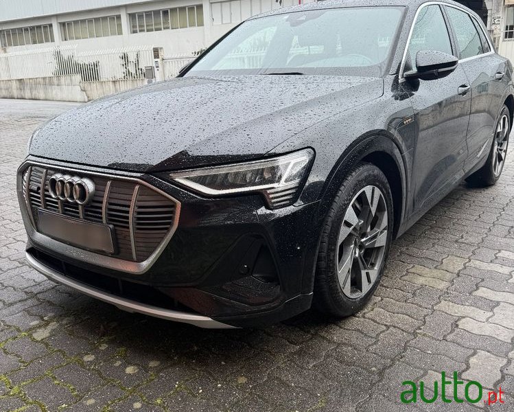 2021' Audi e-tron 55 Quattro S Line photo #2