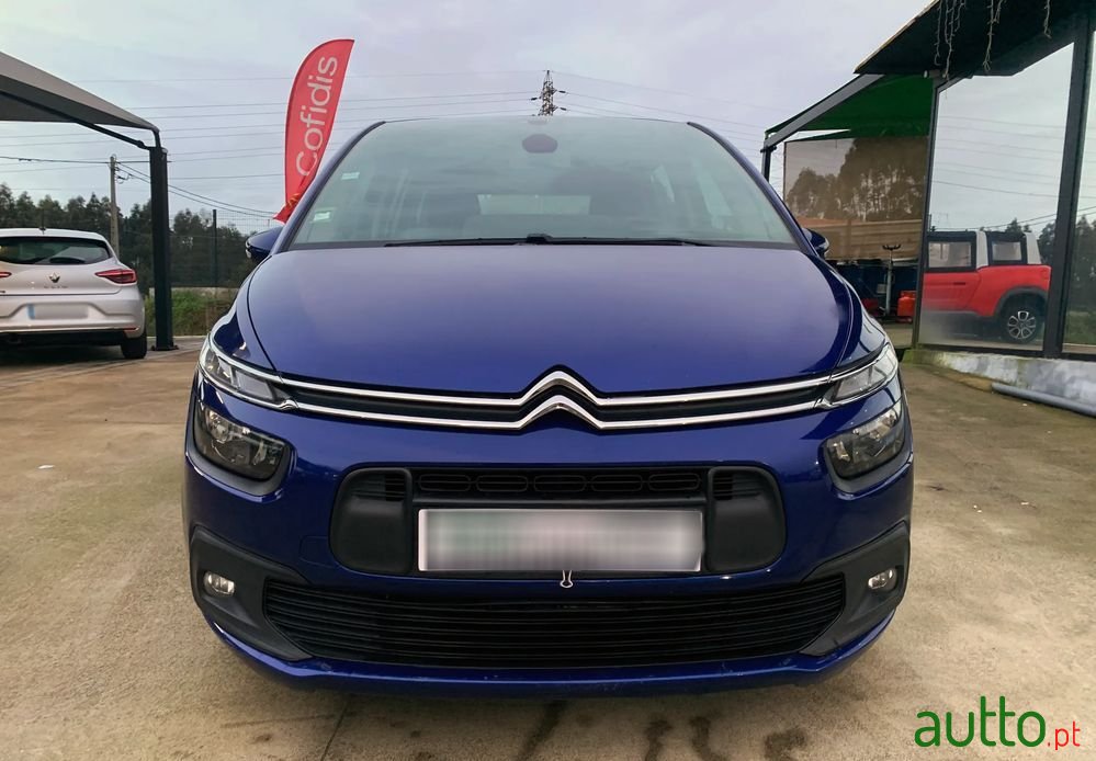 2016' Citroen C4 Grand Picasso photo #2