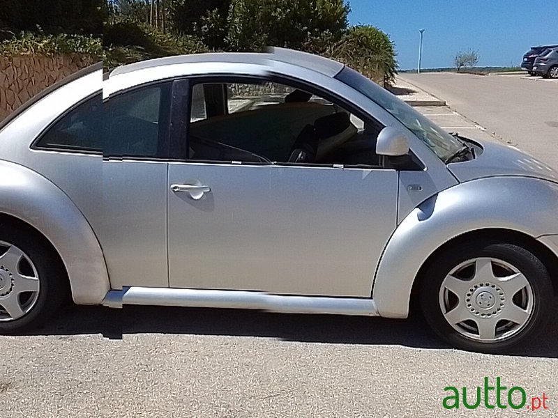 2000' Volkswagen Beetle photo #4