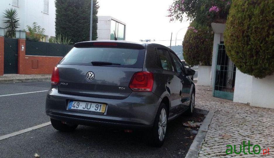 2010' Volkswagen Polo photo #2