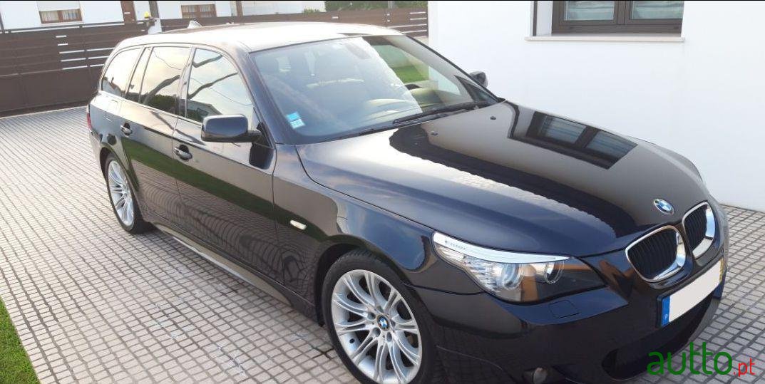 2007' BMW 520 photo #2