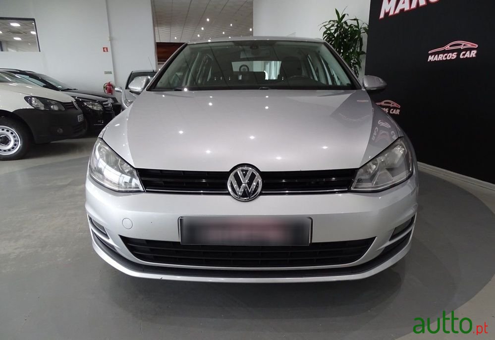 2014' Volkswagen Golf photo #2