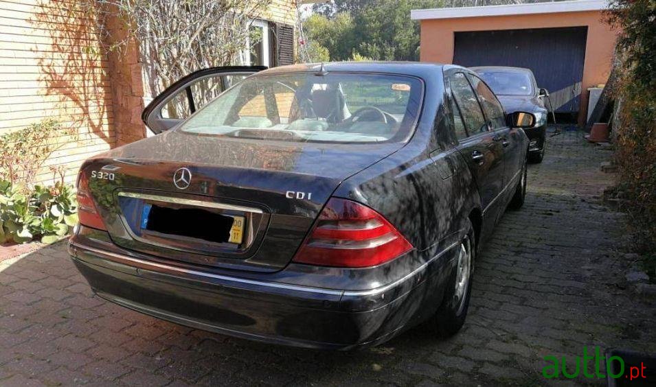 2000' Mercedes-Benz S-320 photo #2