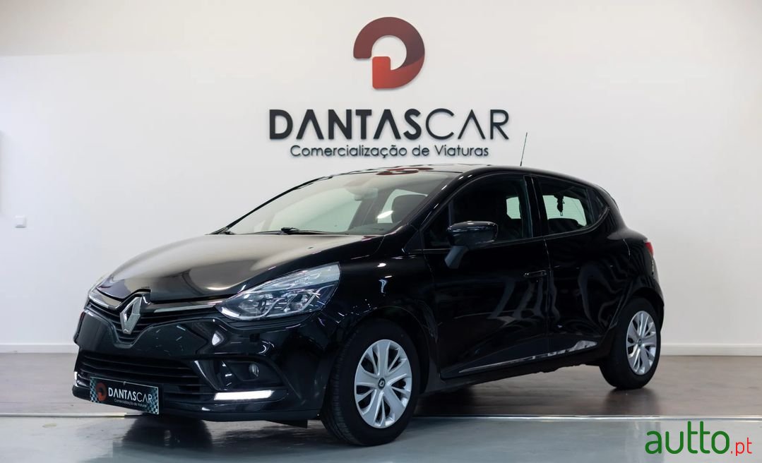 2017' Renault Clio photo #1