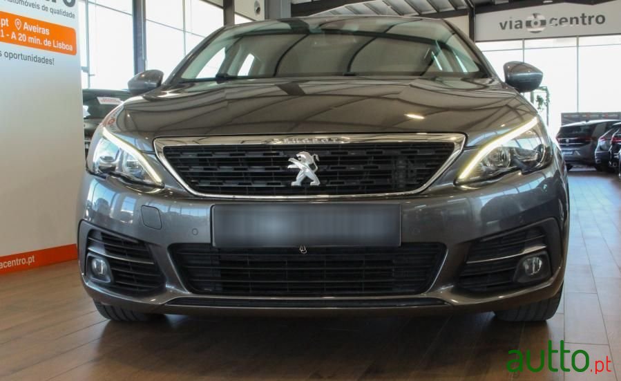 2018' Peugeot 308 Sw photo #2