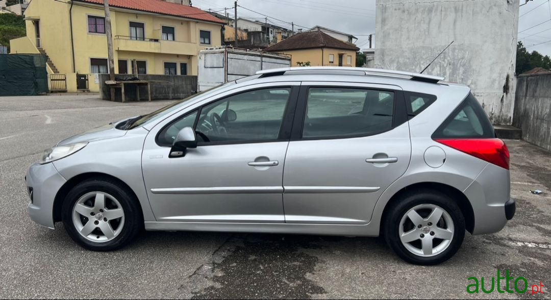 2010' Peugeot 207 Sw photo #5