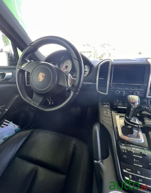 2013' Porsche Cayenne Ii photo #6