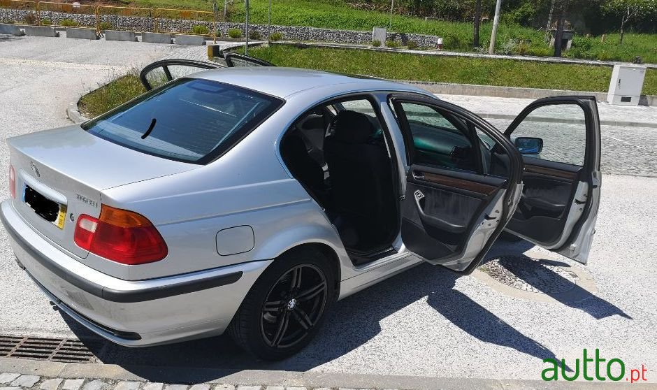 1998' BMW 323 photo #2