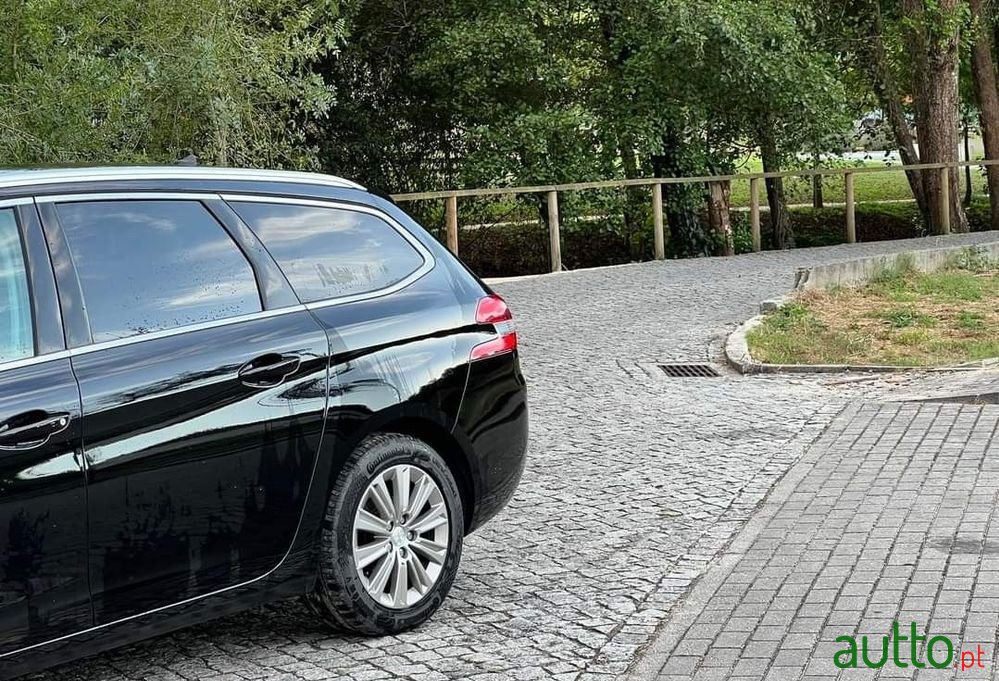 2020' Peugeot 308 Sw photo #4