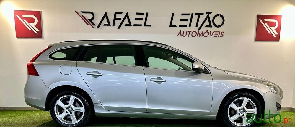 2011' Volvo V60 photo #5