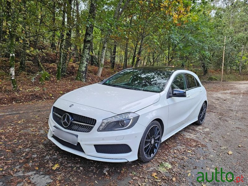 2013' Mercedes-Benz Classe A photo #2