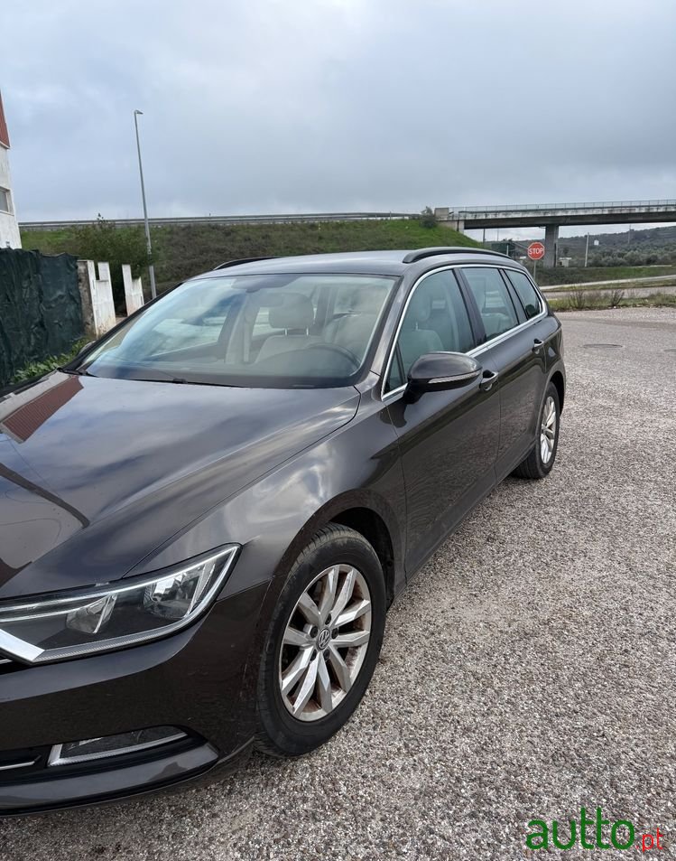 2016' Volkswagen Passat Variant photo #6