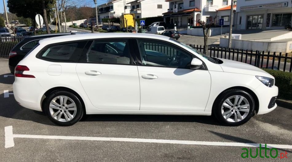 2017' Peugeot 308 Sw photo #3