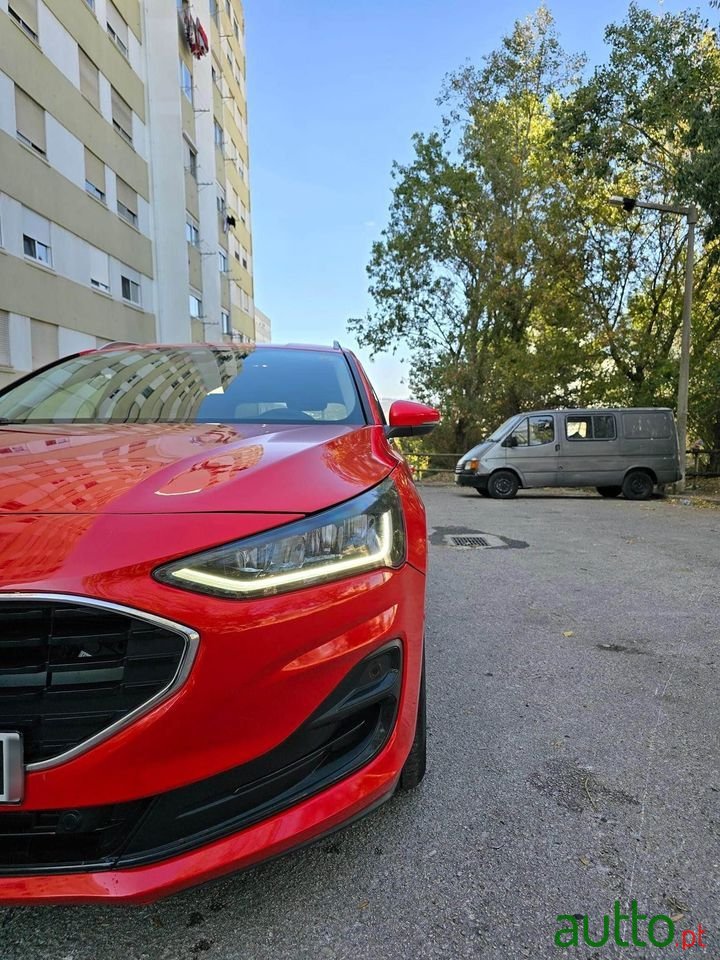 2022' Ford Focus photo #6